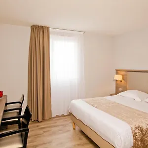Sejours & Affaires Marie Curie Aparthotel